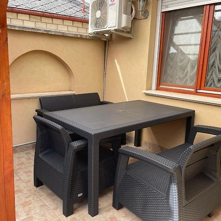 Csillam Vendeghaz Apartment Hajduszoboszlo Bagian luar foto