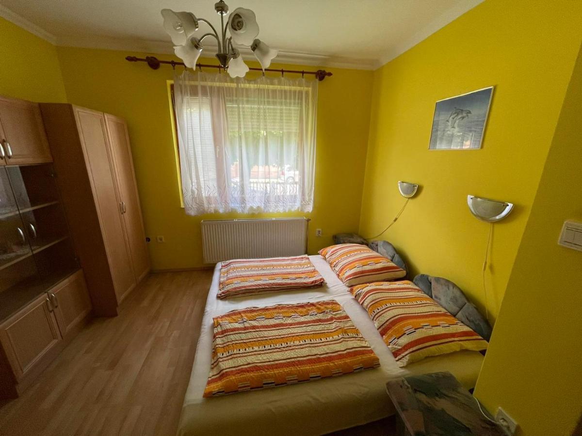 Csillam Vendeghaz Apartment Hajduszoboszlo Bagian luar foto