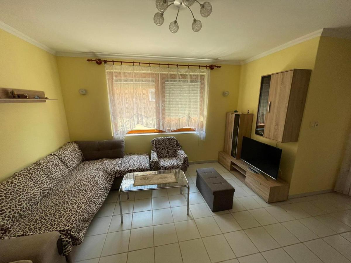 Csillam Vendeghaz Apartment Hajduszoboszlo Bagian luar foto