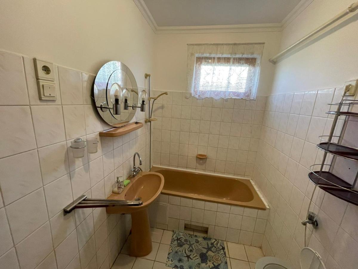 Csillam Vendeghaz Apartment Hajduszoboszlo Bagian luar foto