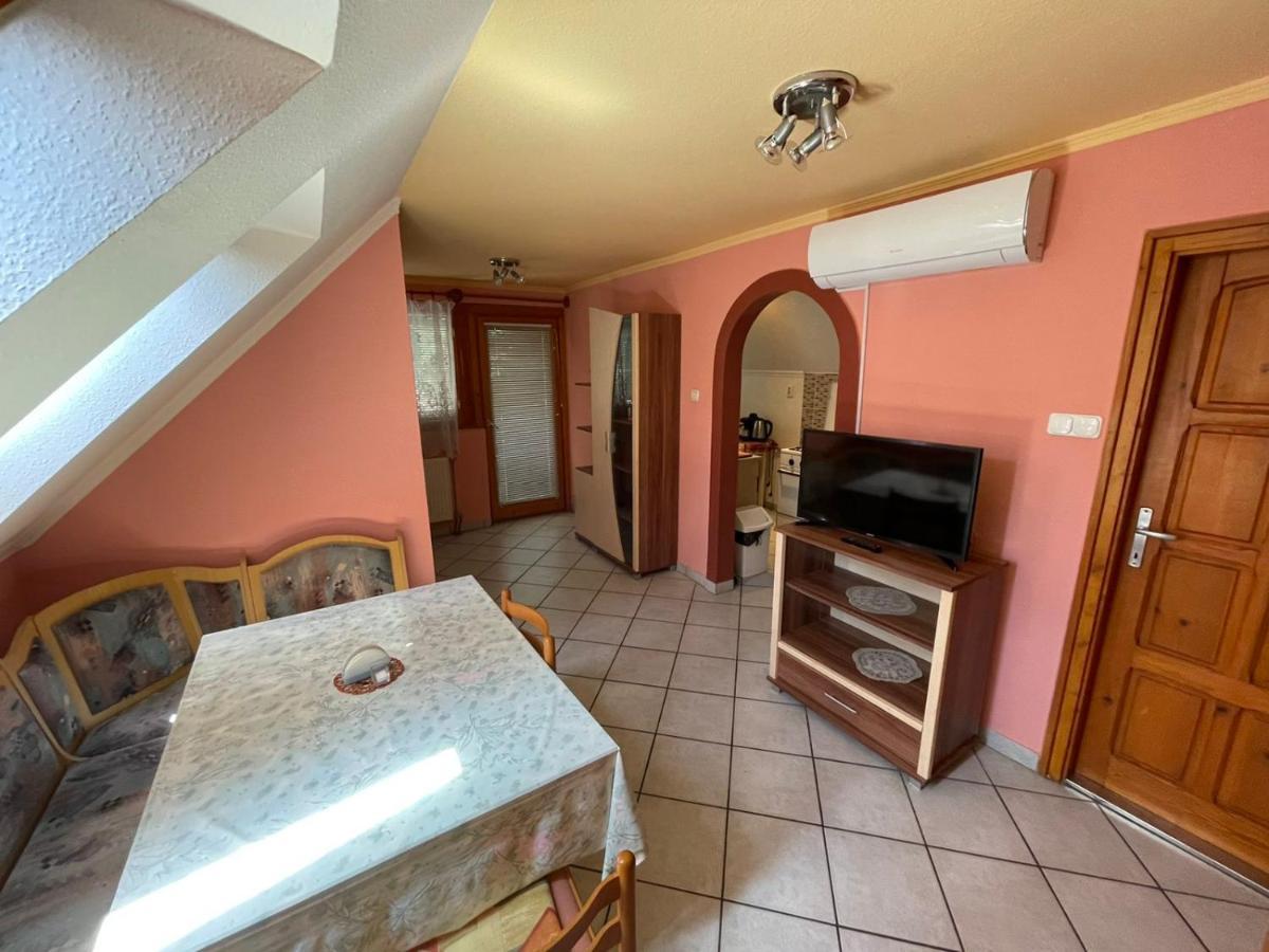 Csillam Vendeghaz Apartment Hajduszoboszlo Bagian luar foto